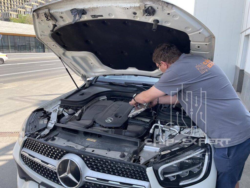 114 Mercedes-Benz GLС