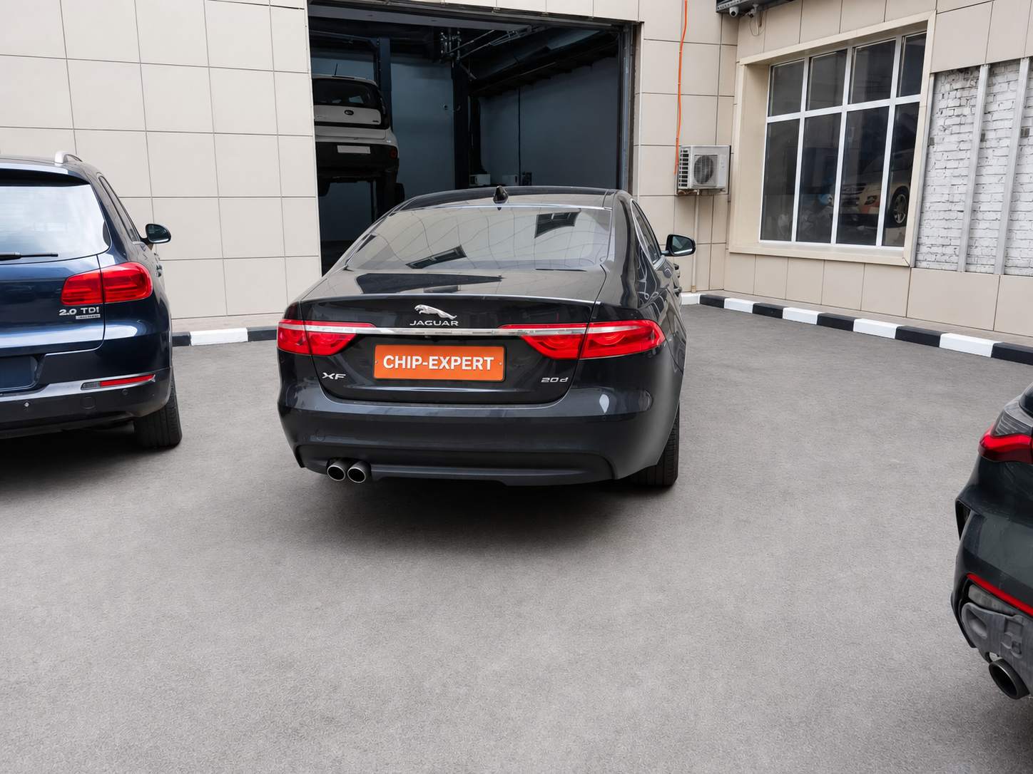 Кадр из мастерской Jaguar XF 2018 в Чип-Эксперт — chip-expert.pro