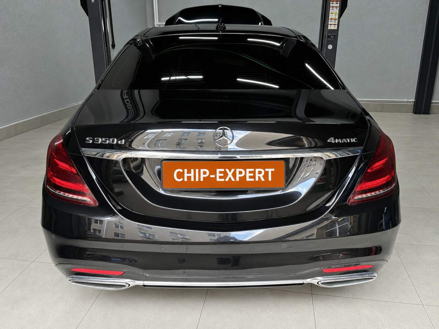 Mercedes-Benz S 350 d 4MATIC 2019, вид сзади в мастерской Чип-Эксперт — chip-expert.pro.